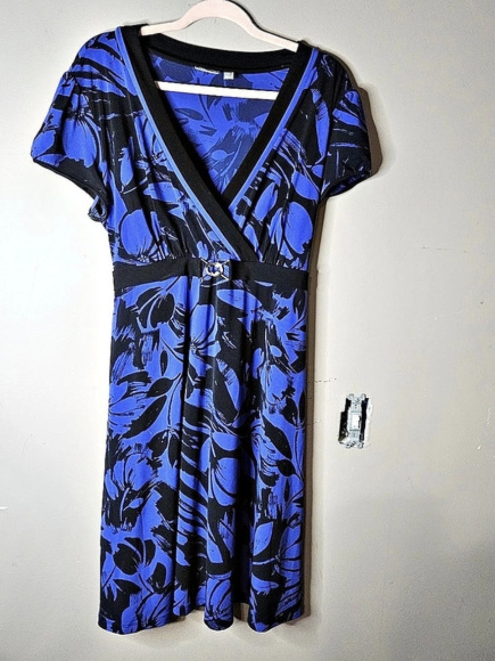Apt 9 Floral Wrap Midi Dress Blue & Black Size XL Like New